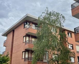 Außenansicht von Wohnung zum verkauf in Berango mit Heizung, Abstellraum und Balkon