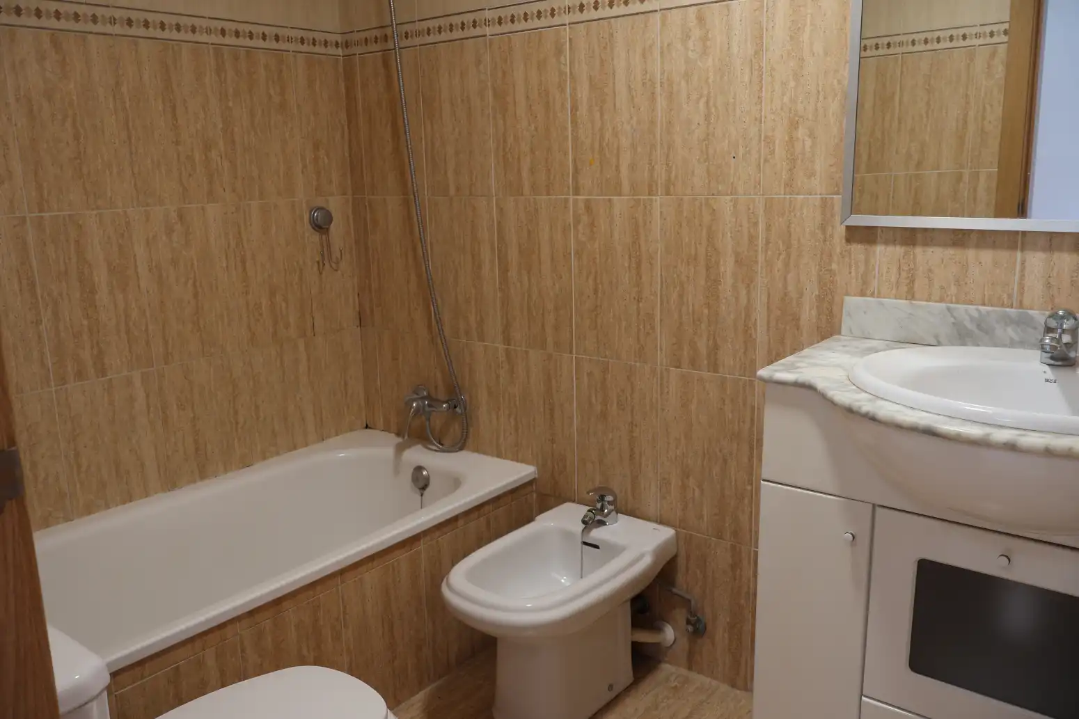 Bathroom of Flat for sale in Torrent  with Air Conditioner, Storage room and Balcony