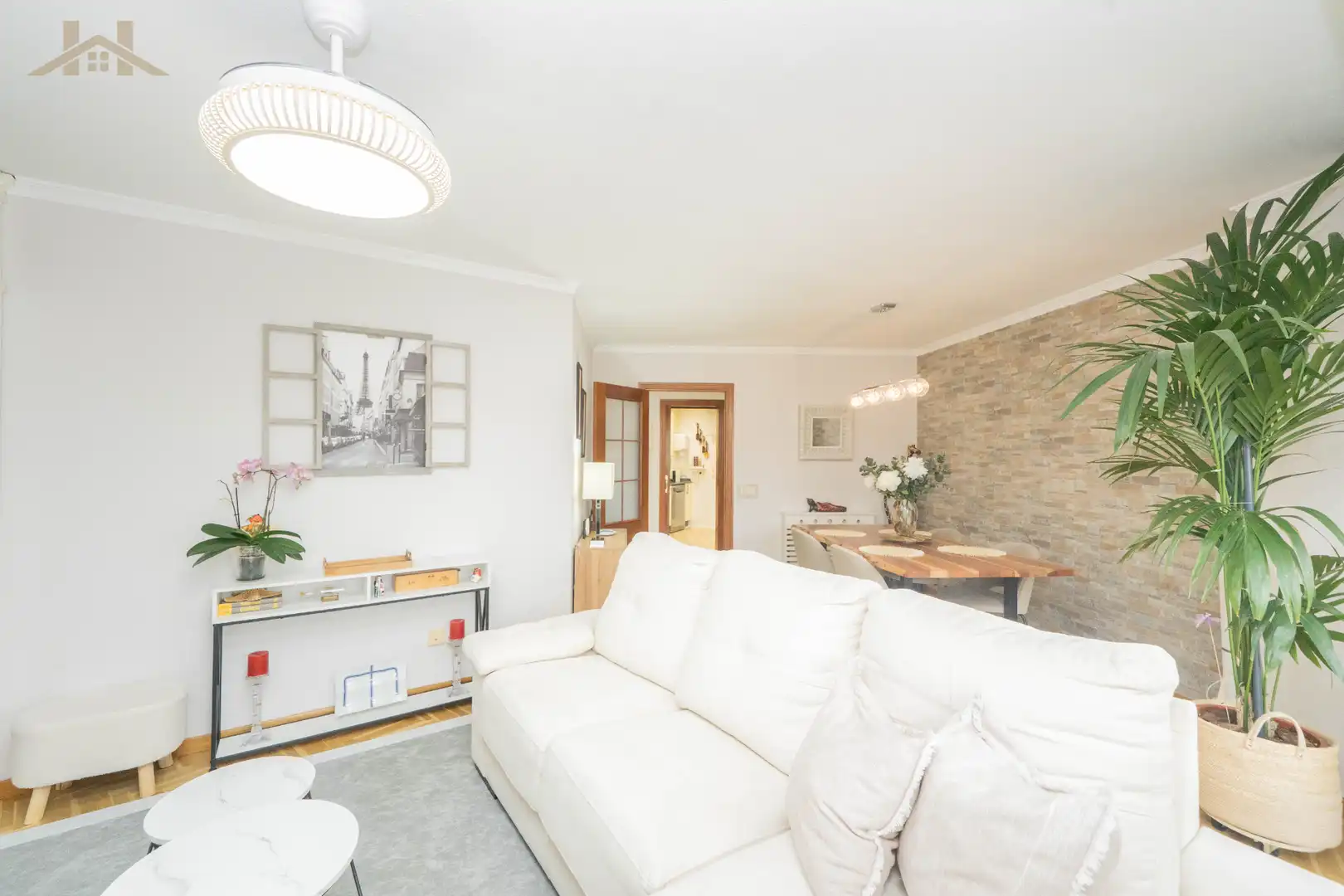 Living room of Flat for sale in Majadahonda  with Heating, Terrace and Storage room