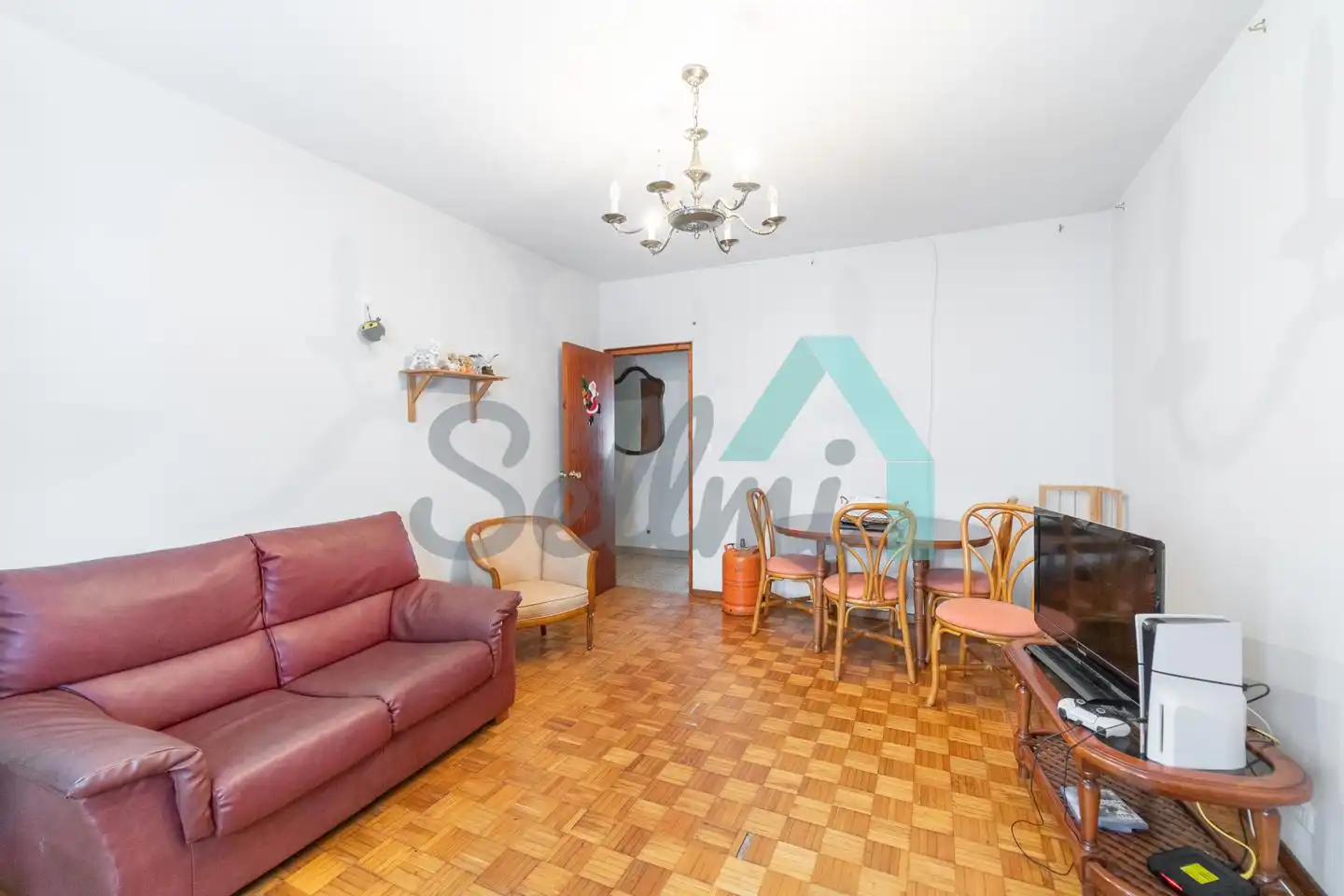 Living room of Flat for sale in Ribadeo  with Parquet flooring and Terrace