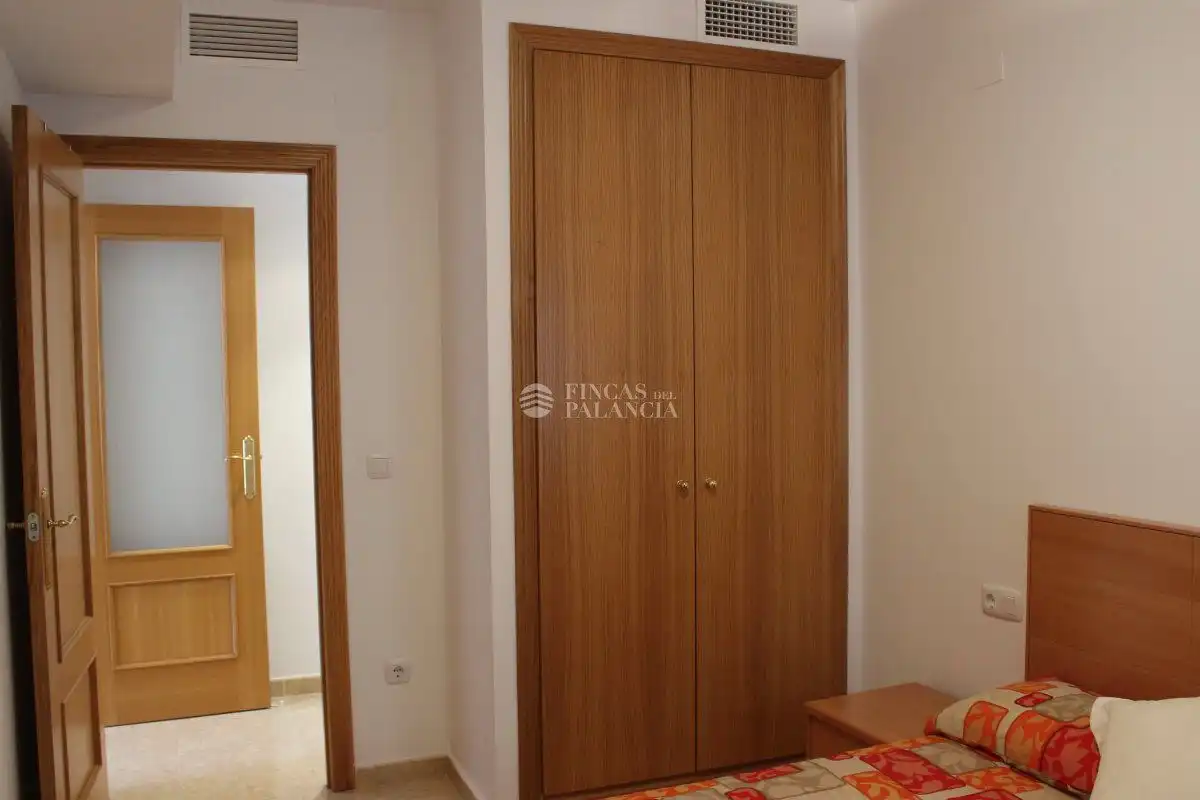 Schlafzimmer von Wohnung zur Miete in Navajas mit Klimaanlage, Heizung und Balkon
