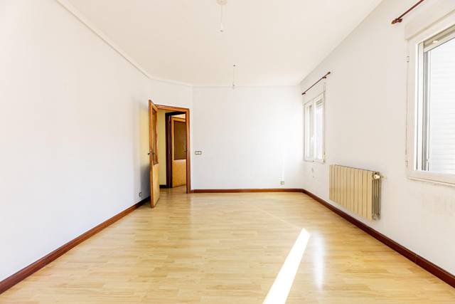 Piso en Venta en Calle BRETON DE LOS HERREROS en Ríos Rosas - Nuevos Ministerios