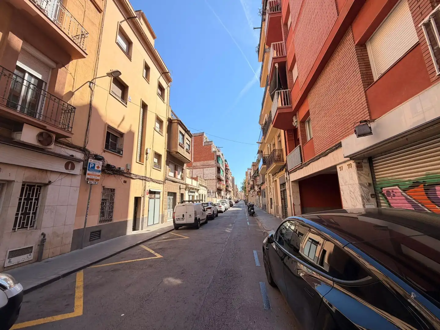 Vista exterior de Pis en venda en Barcelona amb Calefacció
