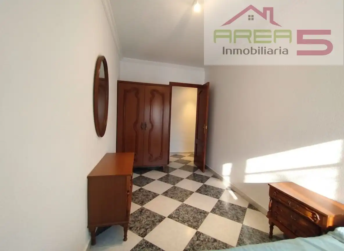 Schlafzimmer von Wohnung zur Miete in Mérida mit Klimaanlage, Terrasse und Möbliert