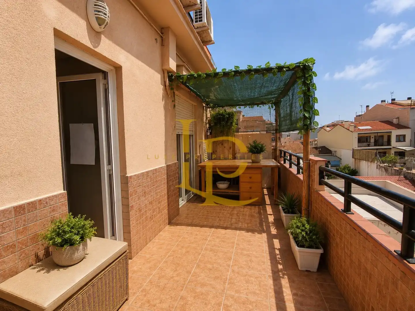 Piso con terraza en venta en Eixample