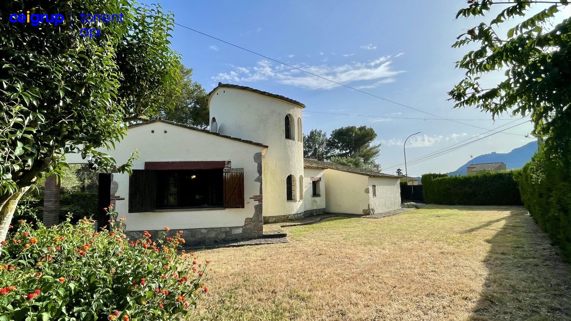 Vista exterior de Casa o xalet en venda en L'Estartit amb Terrassa i Moblat