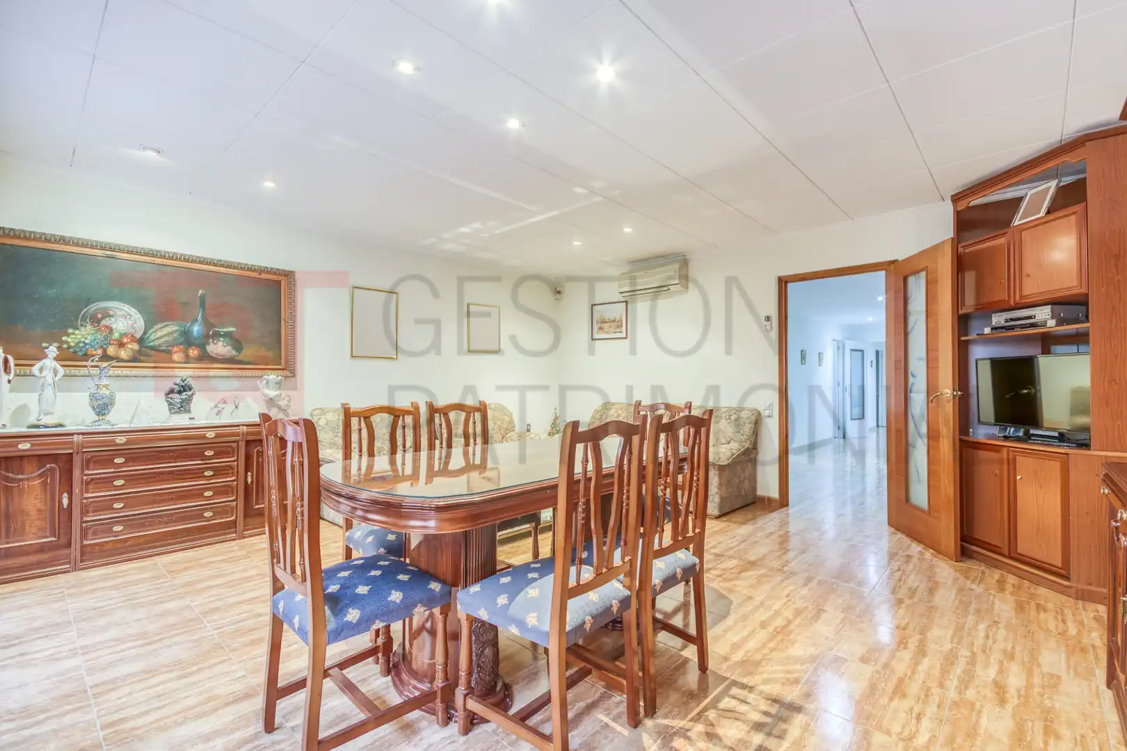 Comedor de Edificio en venta en Calella, Barcelona