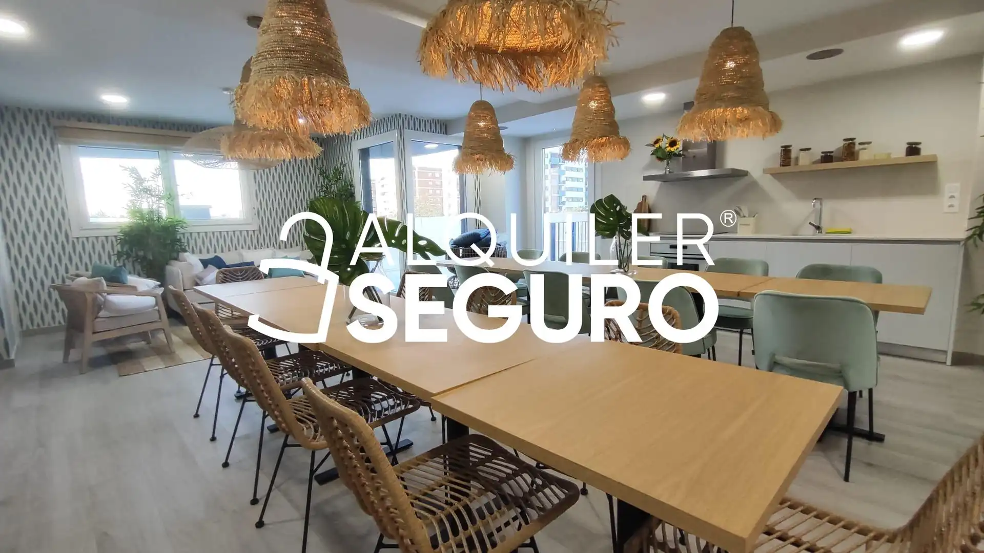 Piso de alquiler en Valencia con Aire acondicionado, Terraza y Trastero