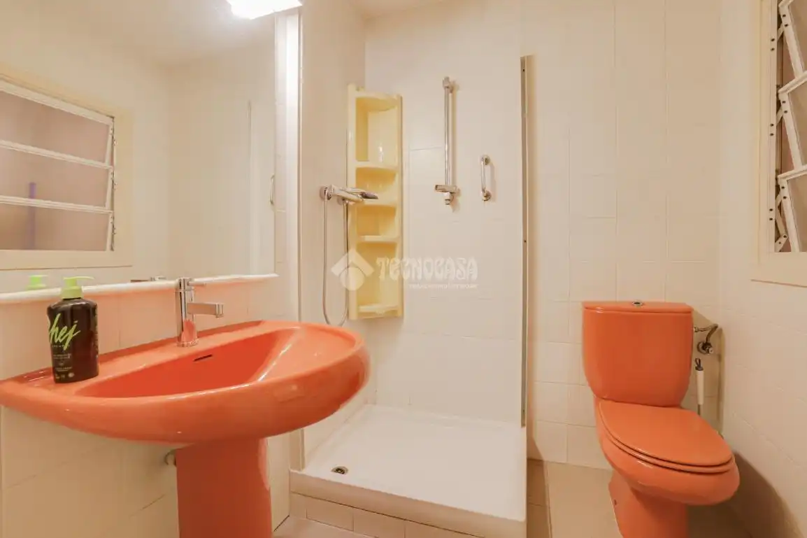Casa aparellada amb terrassa en venda a Centre - Can Nadal, imagen 13
