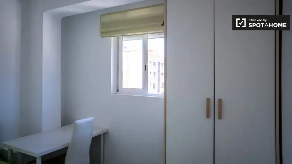 Appartamento con terrazza in affitto a Poblats Marítims, imagen 17