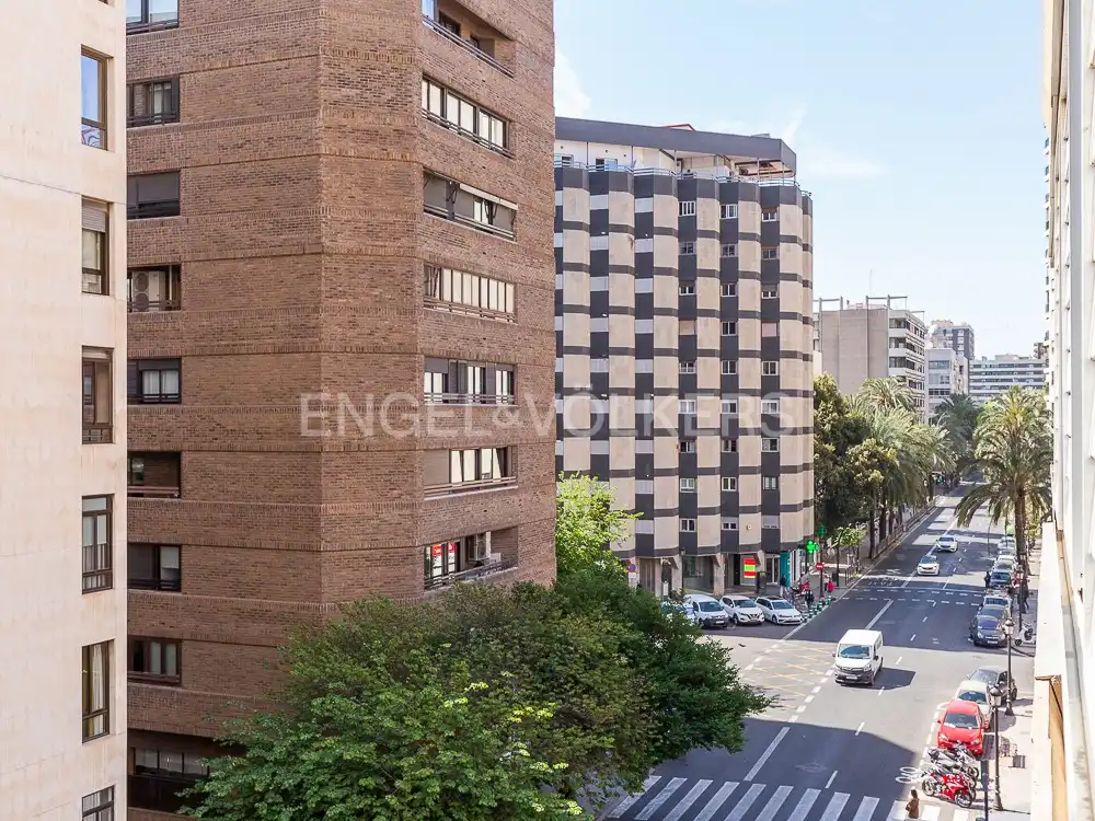 Vista exterior de Pis de lloguer en Valencia amb Aire condicionat, Calefacció i Parquet