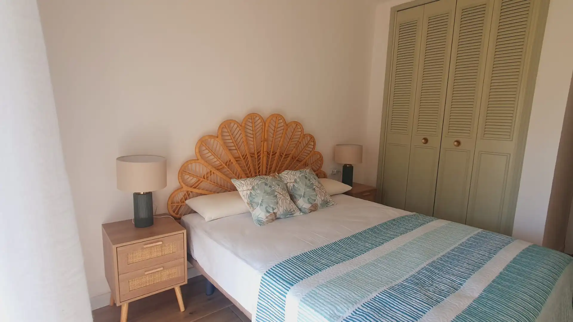 Habitación de Piso de alquiler en Alicante / Alacant con Aire acondicionado, Calefacción y Terraza