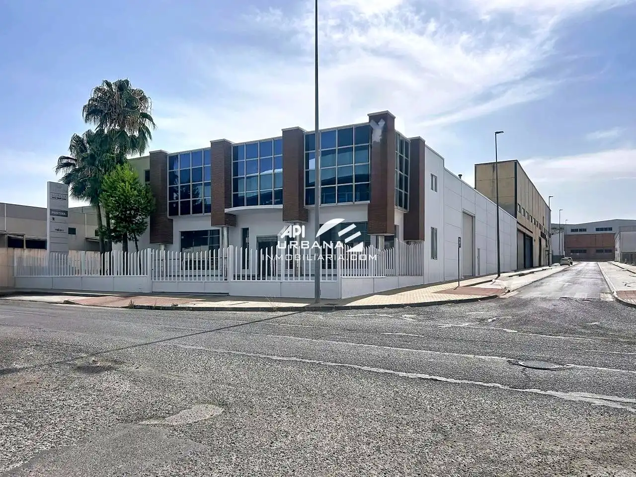 Industrial building to rent in Avenida de La Rioja, imagen 3