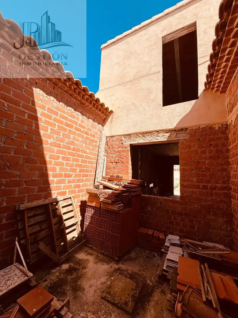 Vista exterior de Casa o chalet en venta en Orgaz con Terraza