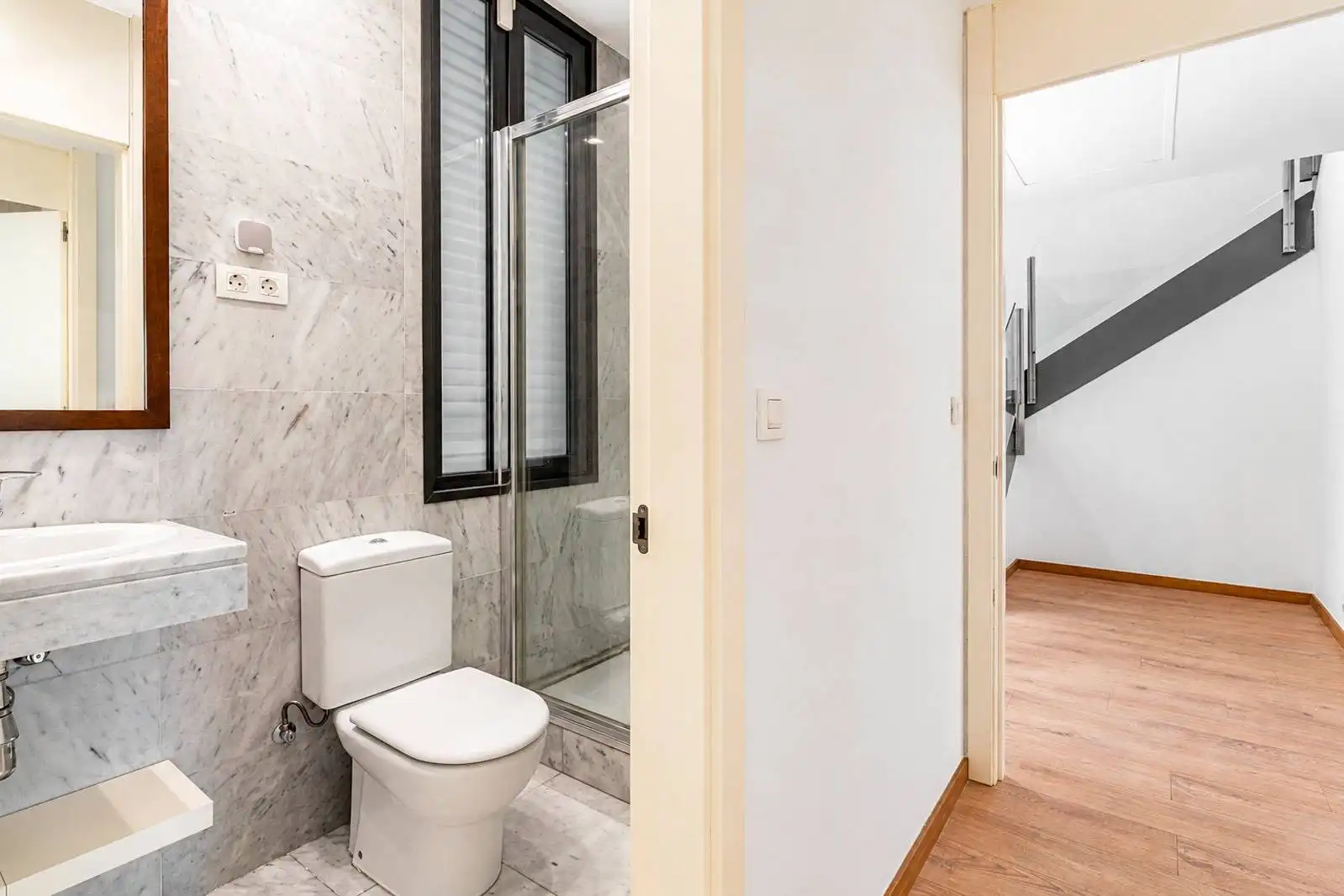 Badezimmer von Haus oder Chalet zum Verkauf in Sant Vicenç de Montalt mit Klimaanlage, Heizung und Privatgarten