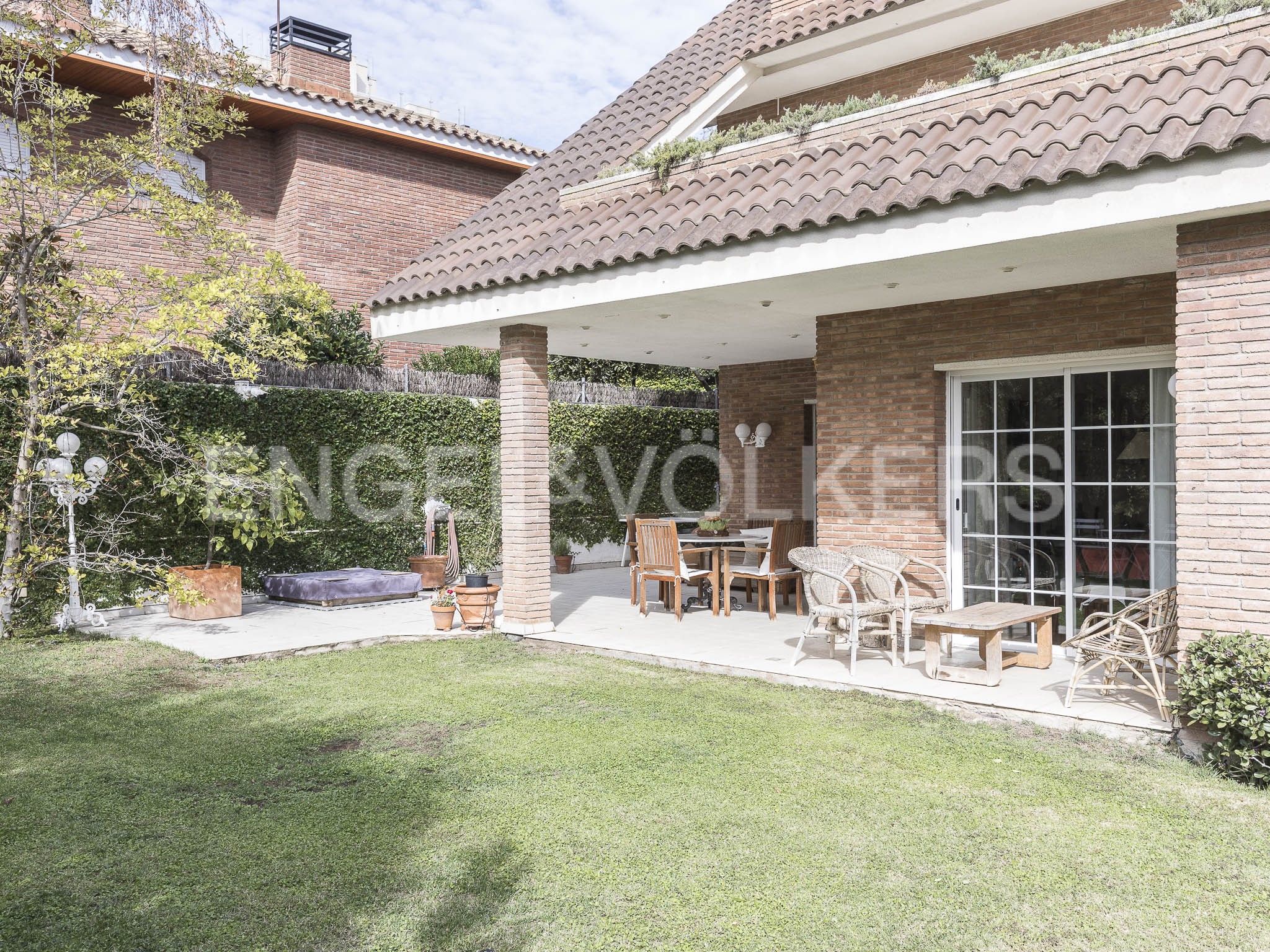 Garden of House or chalet for sale in Sant Just Desvern  with Air Conditioner, Heating and Private garden