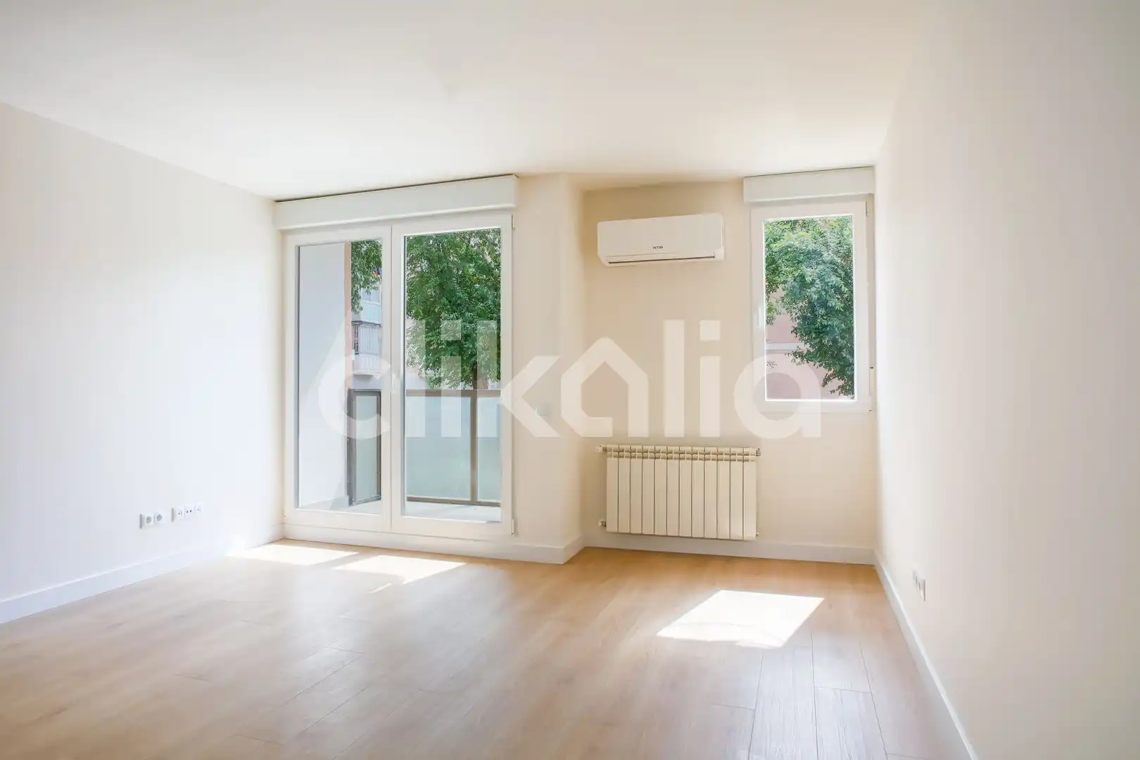 Sala de estar de Piso en venta en  Madrid Capital con Aire acondicionado, Calefacción y Terraza