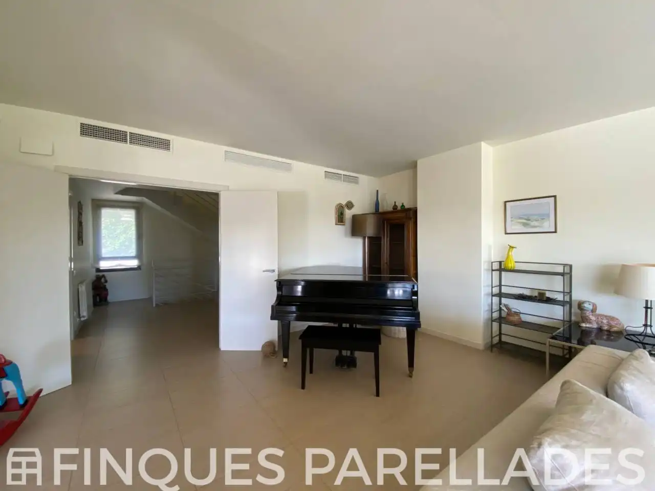 Sala de estar de Casa o chalet en venta en Sitges con Aire acondicionado, Calefacción y Jardín privado