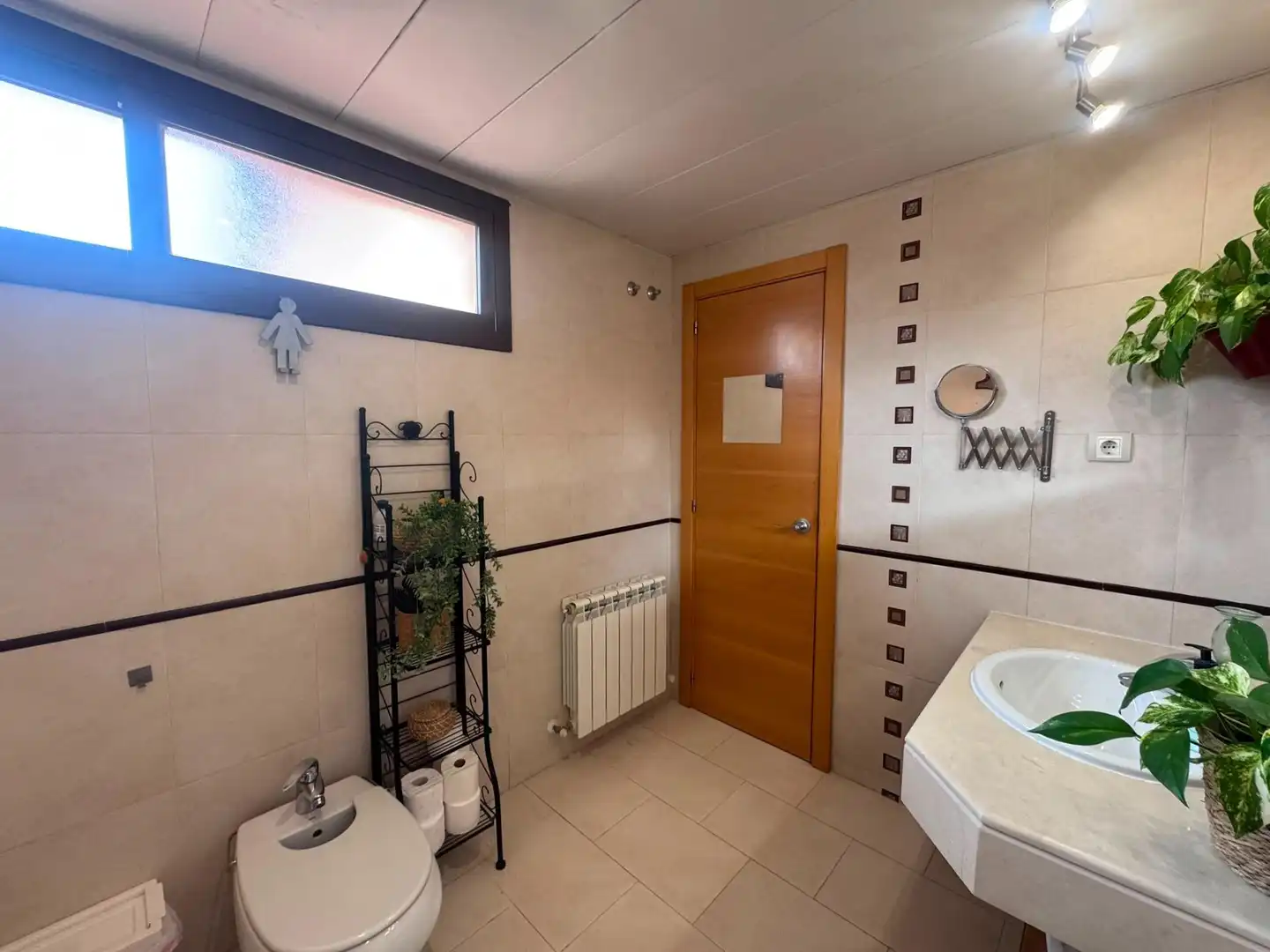 Baño de Casa adosada en venta en Yebes con Calefacción, Balcón y Piscina comunitaria