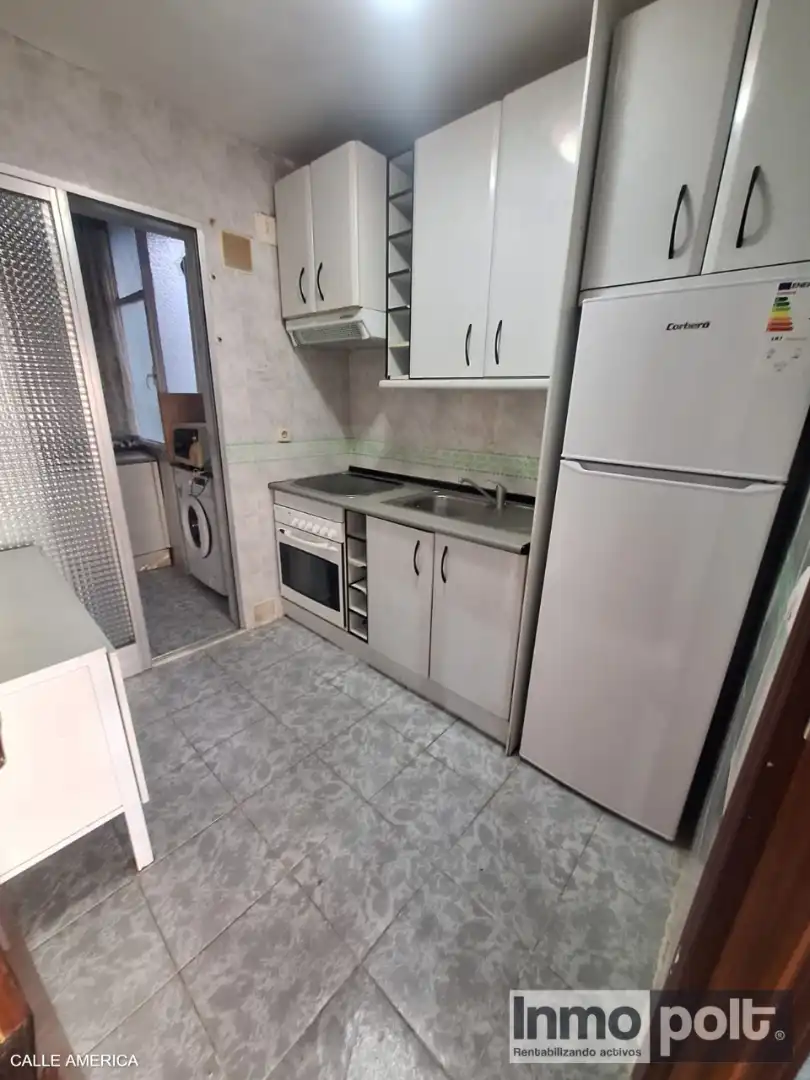 Kitchen of Flat for sale in Móstoles  with Oven and Balcony