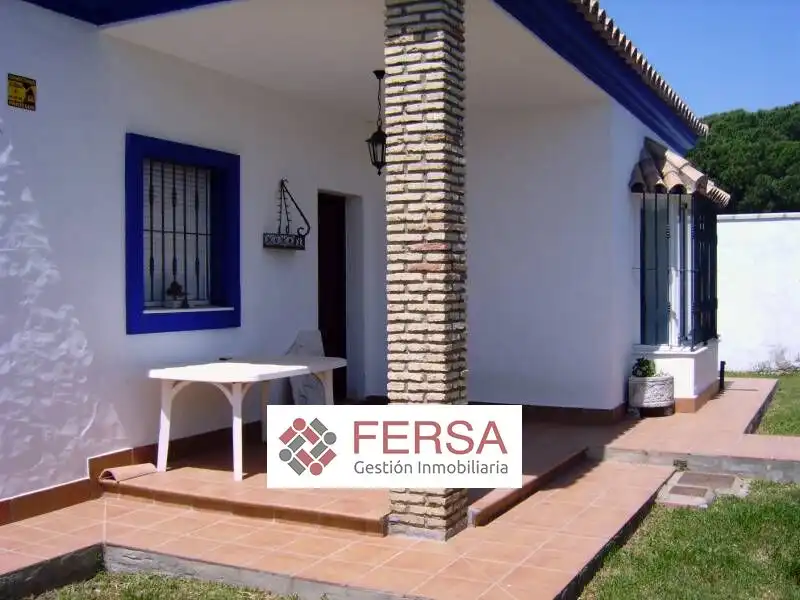 Vista exterior de Casa o chalet en venta en Chiclana de la Frontera con Calefacción, Jardín privado y Trastero