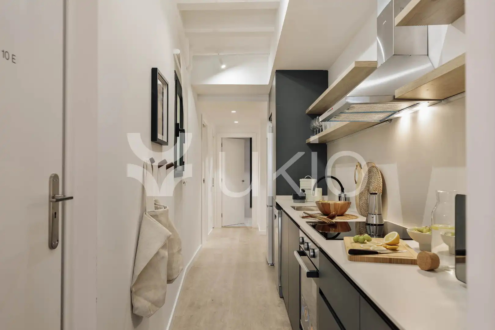 Cocina de Apartamento de alquiler en Barcelona con Aire acondicionado, Calefacción y Amueblado
