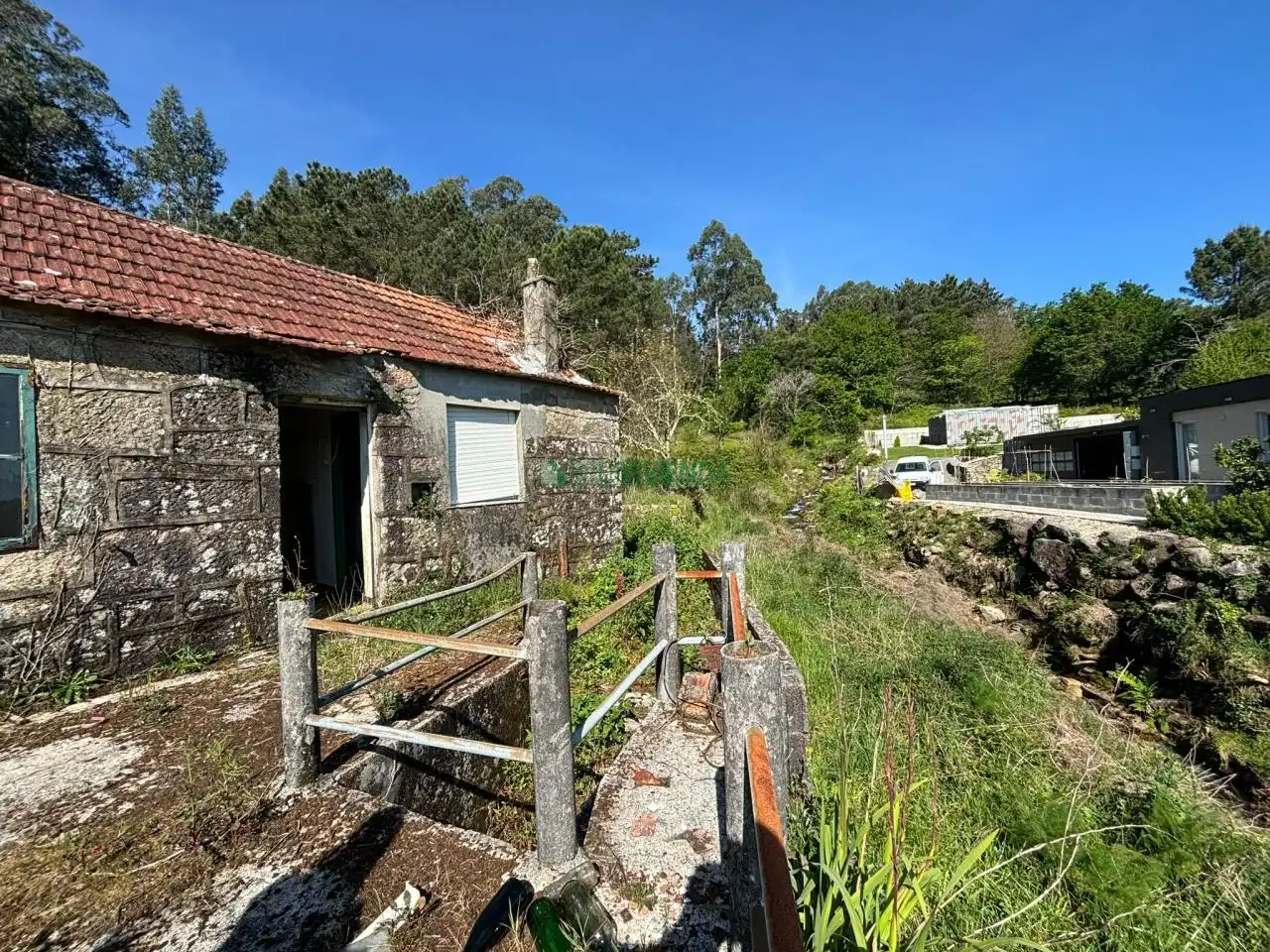 Vista exterior de Finca rústica en venda en Vilaboa amb Calefacció i Jardí privat