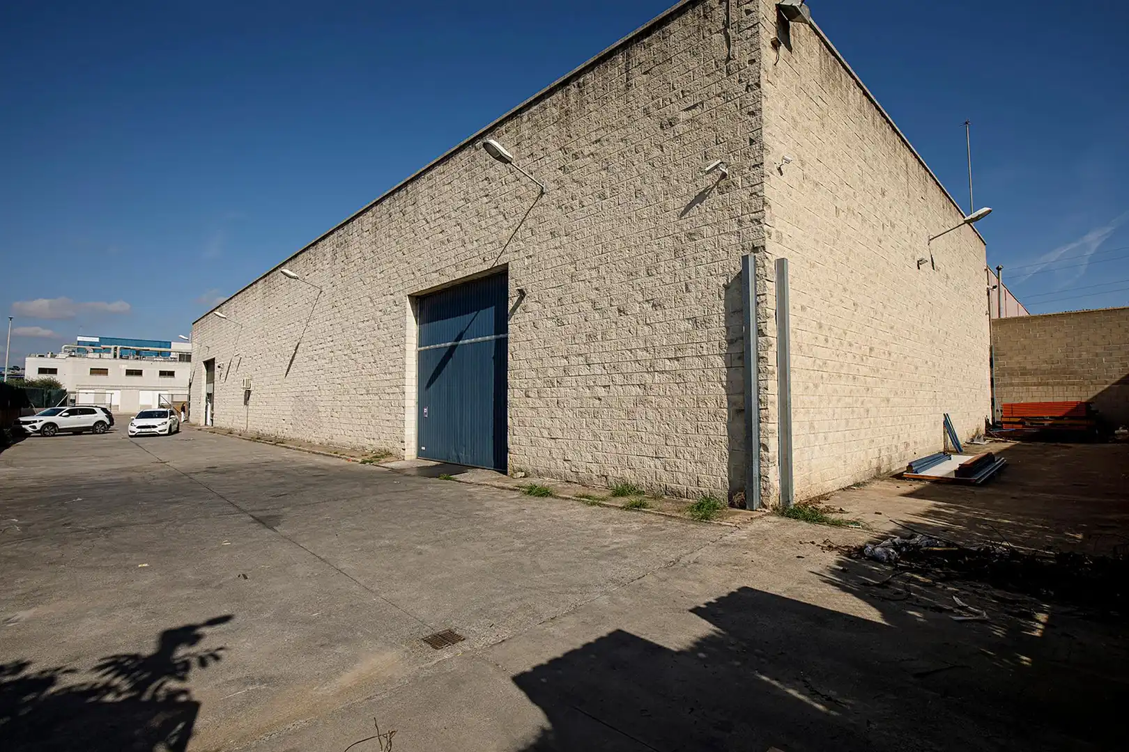 Vista exterior de Nave industrial en venta en Celrà, Girona