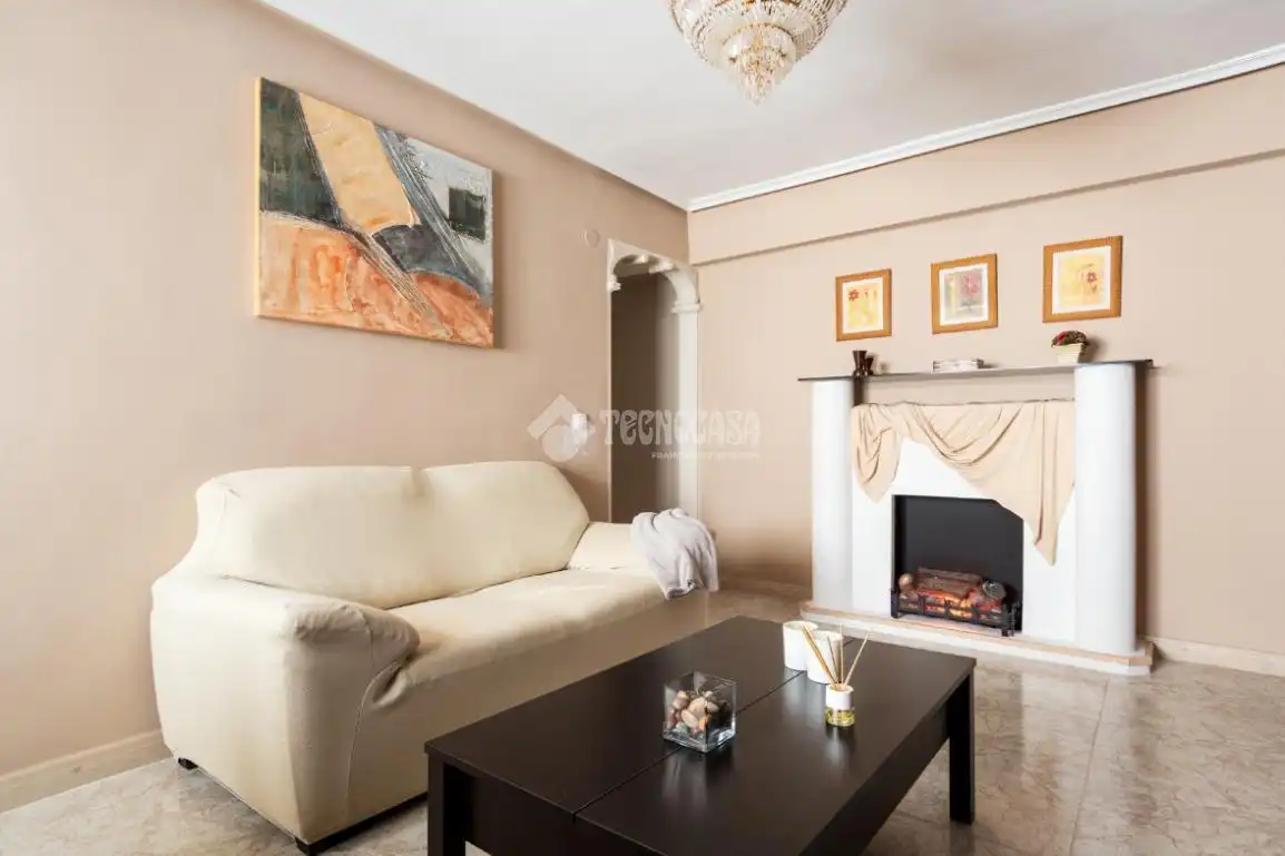 Sala de estar de Piso en venta en Zaragoza con Calefacción y Terraza
