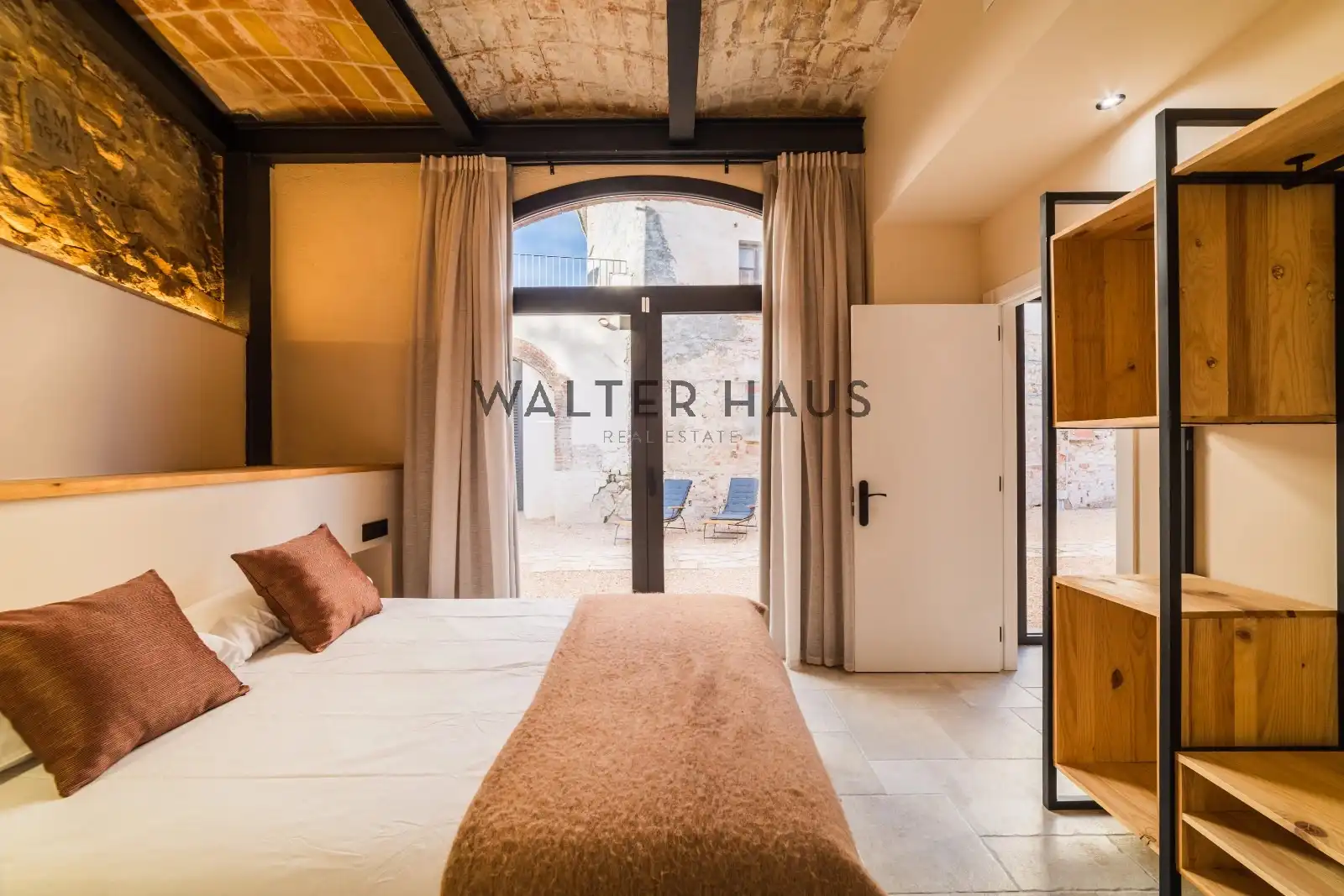 Habitación de Finca rústica en venta en Santa Cristina d'Aro con Calefacción, Jardín privado y Parquet