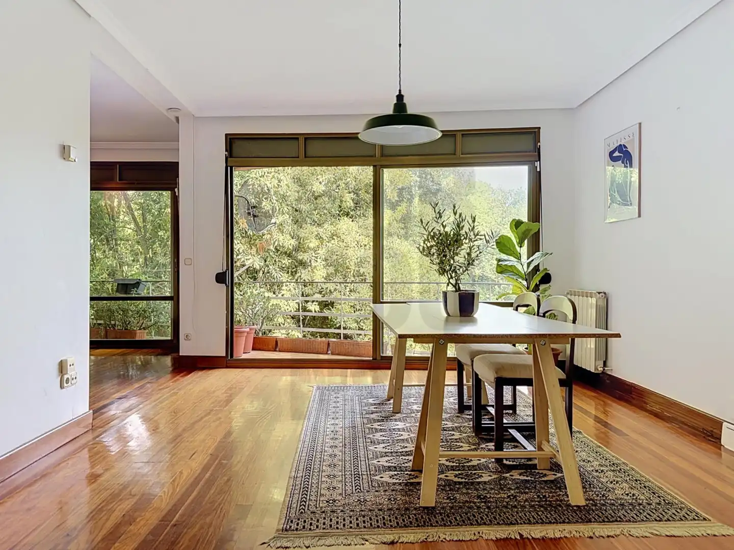 Comedor de Piso en venta en Donostia - San Sebastián  con Calefacción, Jardín privado y Balcón