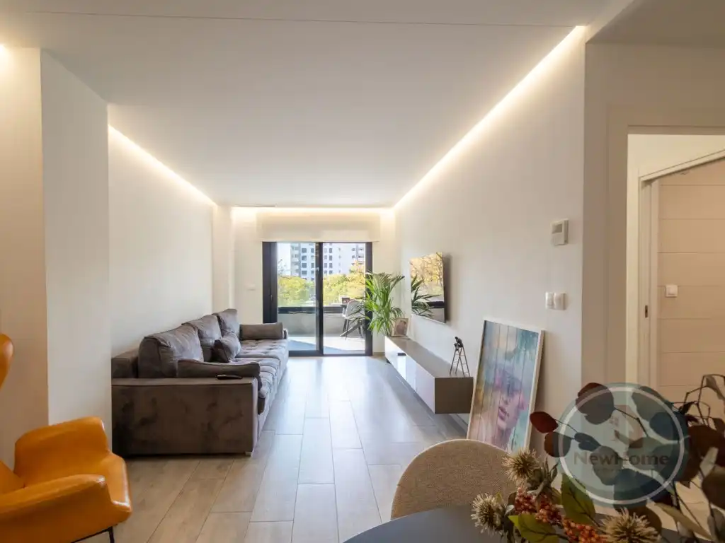 Wohnung zum Verkauf in Calle Gral Gutierrez Mellado, El Travaló - Martínez Valero