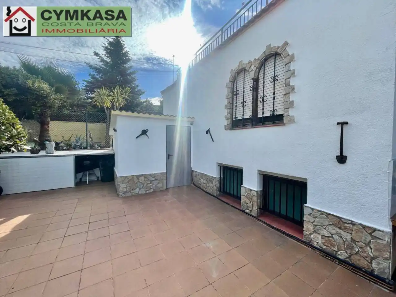 Vista exterior de Casa o xalet en venda en Lloret de Mar amb Aire condicionat, Calefacció i Jardí privat