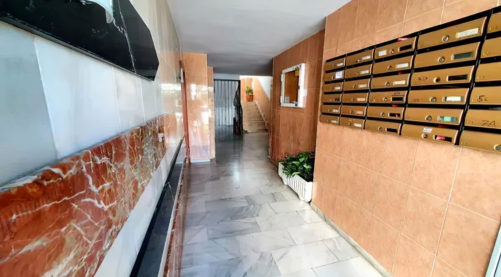 Pis en venda en Marbella amb Aire condicionat, Terrassa i Moblat