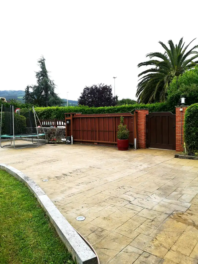 Jardí de Casa o xalet en venda en Guriezo amb Calefacció, Jardí privat i Terrassa