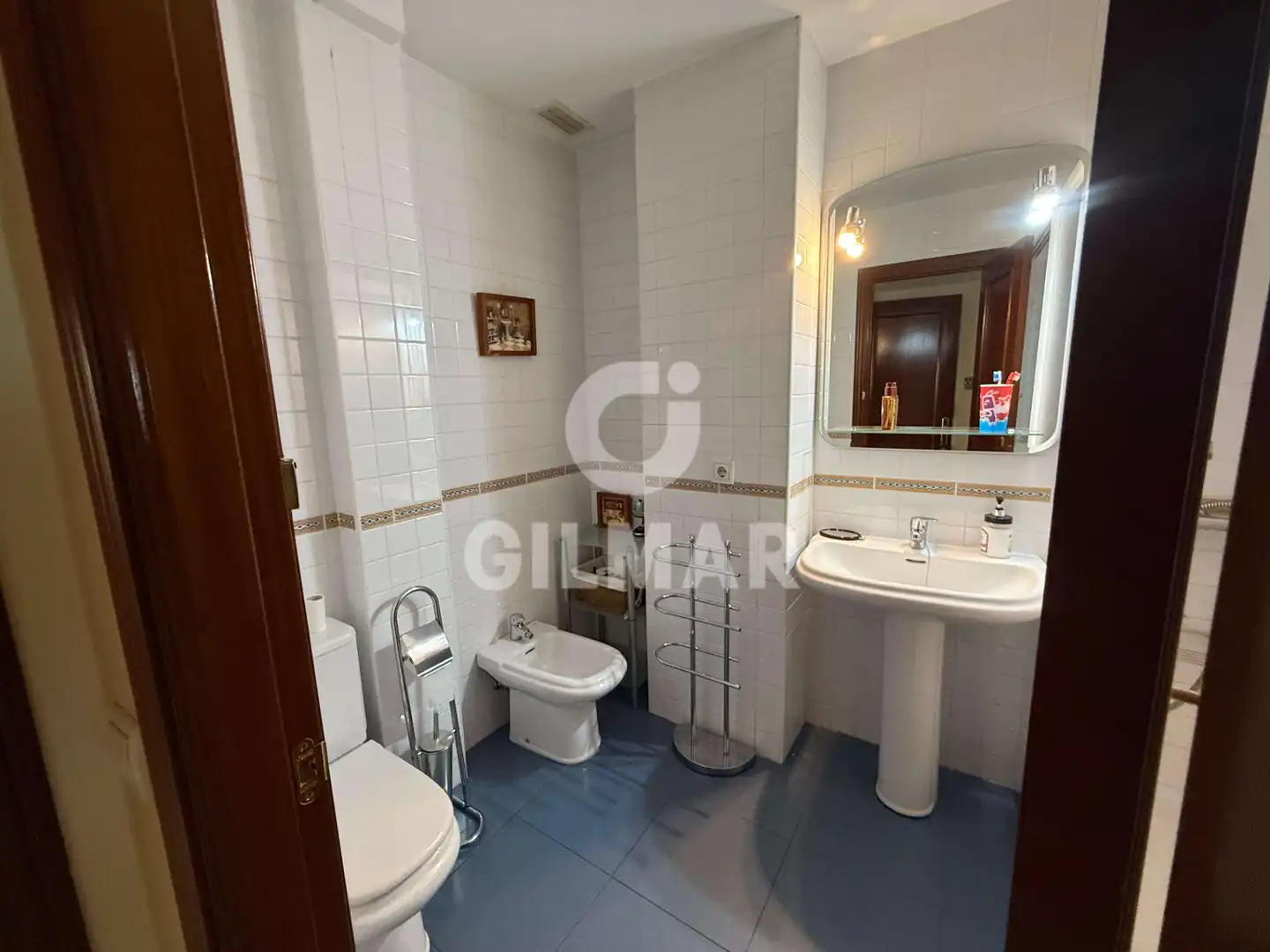 Bathroom of Flat for rent in Sevilla  with Air Conditioner, Heating and Terrace