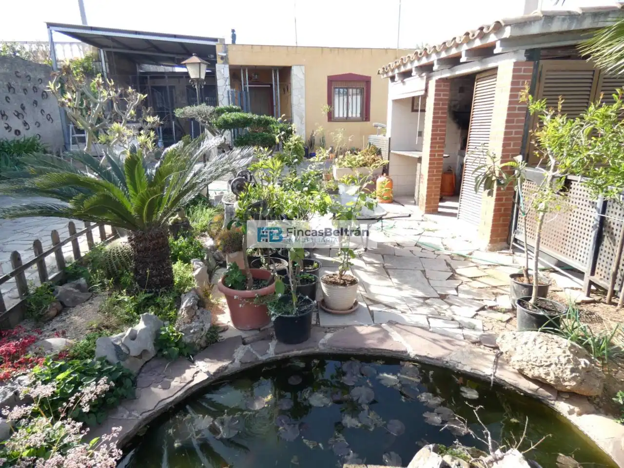 Jardí de Finca rústica en venda en Benicarló amb Jardí privat i Moblat
