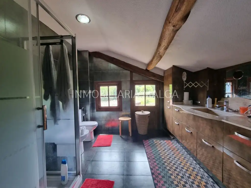 Baño de Casa o chalet en venta en Colunga con Jardín privado, Parquet y Terraza
