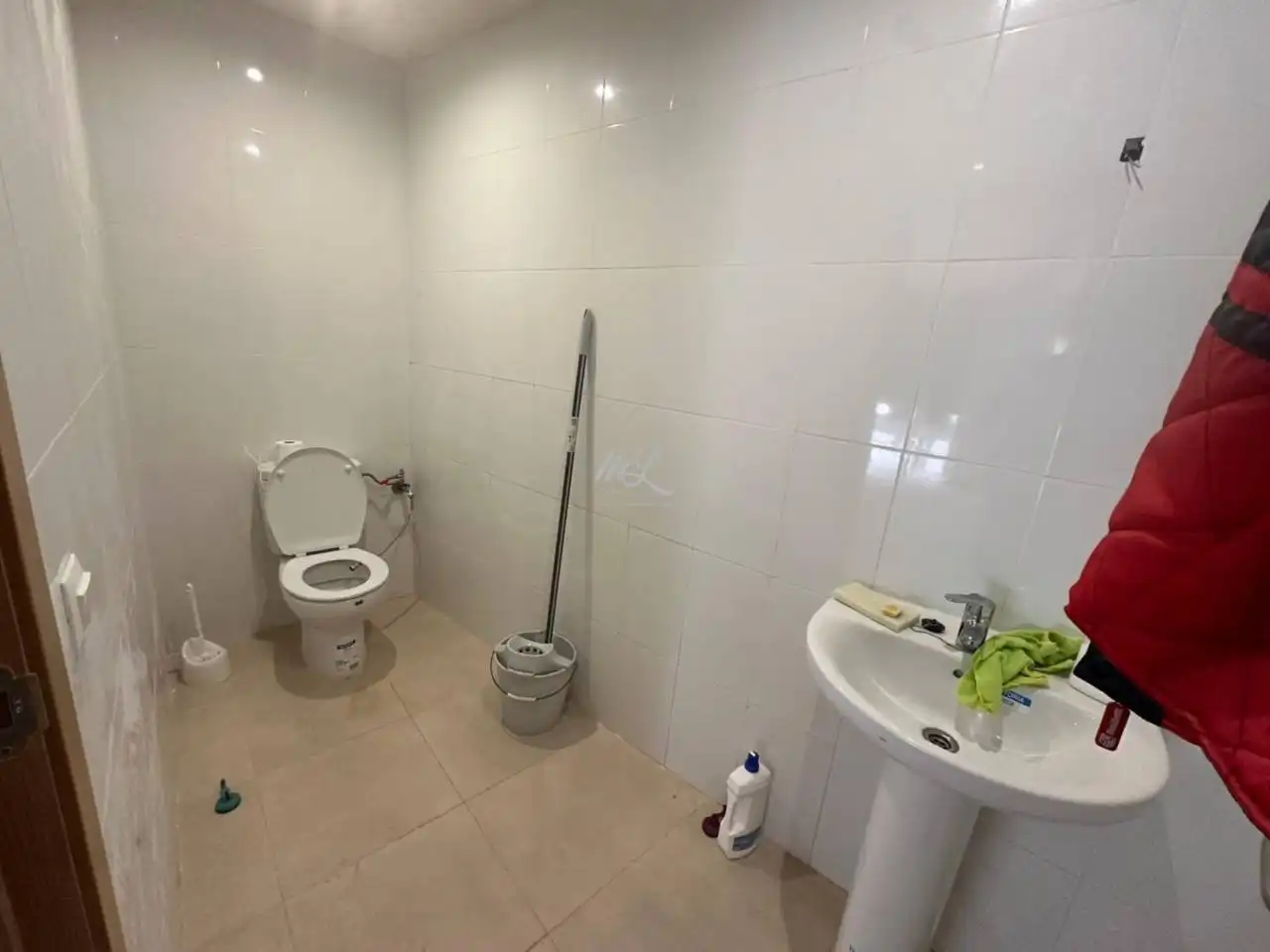 Baño de Local de alquiler en Toledo