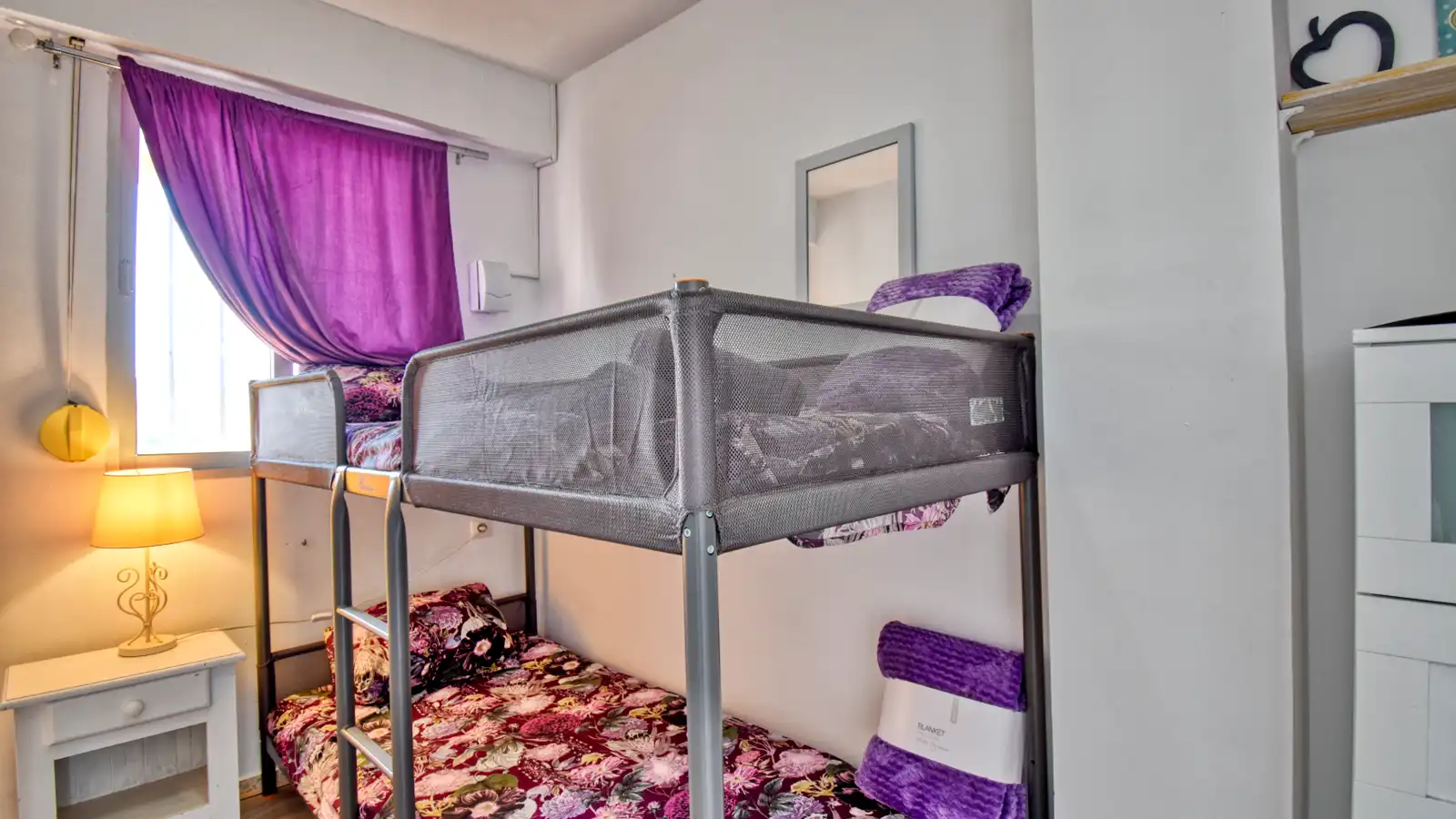 Schlafzimmer von Haus oder Chalet zum Verkauf in Gandia mit Klimaanlage, Heizung und Privatgarten