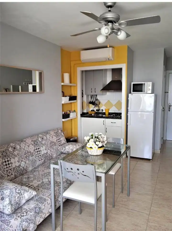 Cocina de Estudio en venta en Benalmádena con Piscina comunitaria