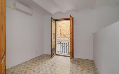 Flat for sale in  Barcelona Capital  with Air Conditioner