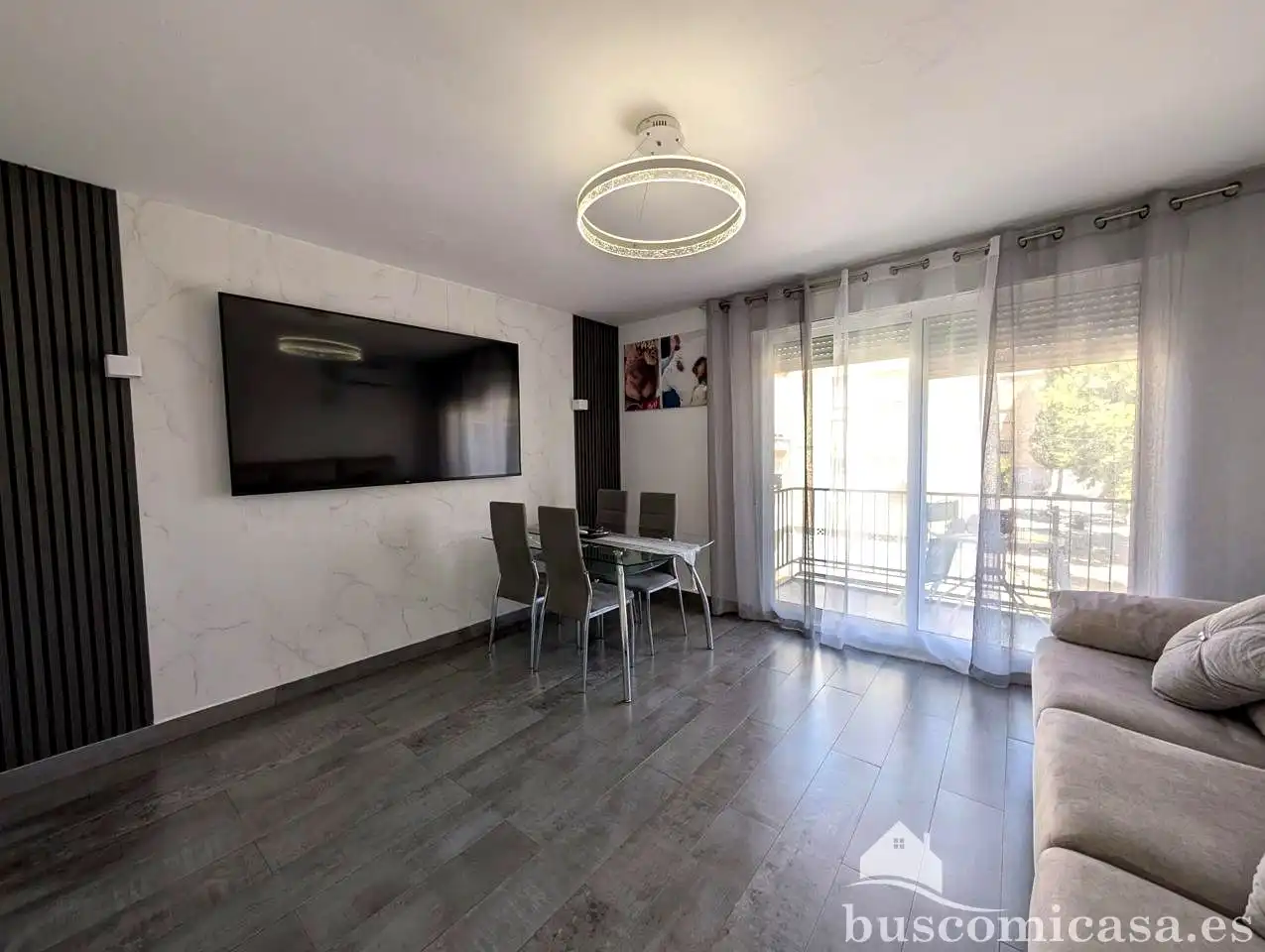 Sala d'estar de Pis en venda en Linares amb Aire condicionat i Balcó