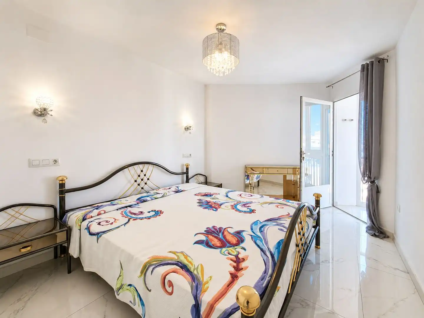 Dormitori de Apartament en venda en Calpe / Calp amb Terrassa i Moblat