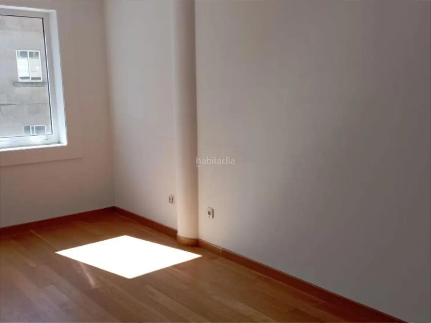 Office space with lift to rent in Rúa Cobián Areal 14