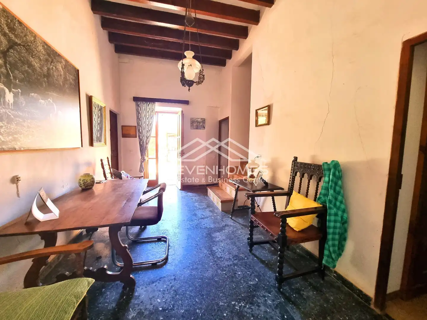 Sala d'estar de Finca rústica en venda en  Palma de Mallorca amb Traster i Piscina