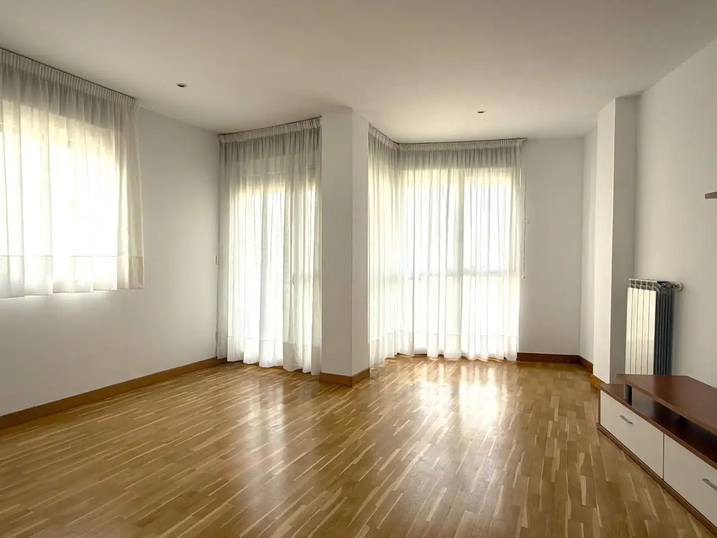 Sala d'estar de Pis en venda en Lasarte-Oria amb Calefacció, Parquet i Terrassa