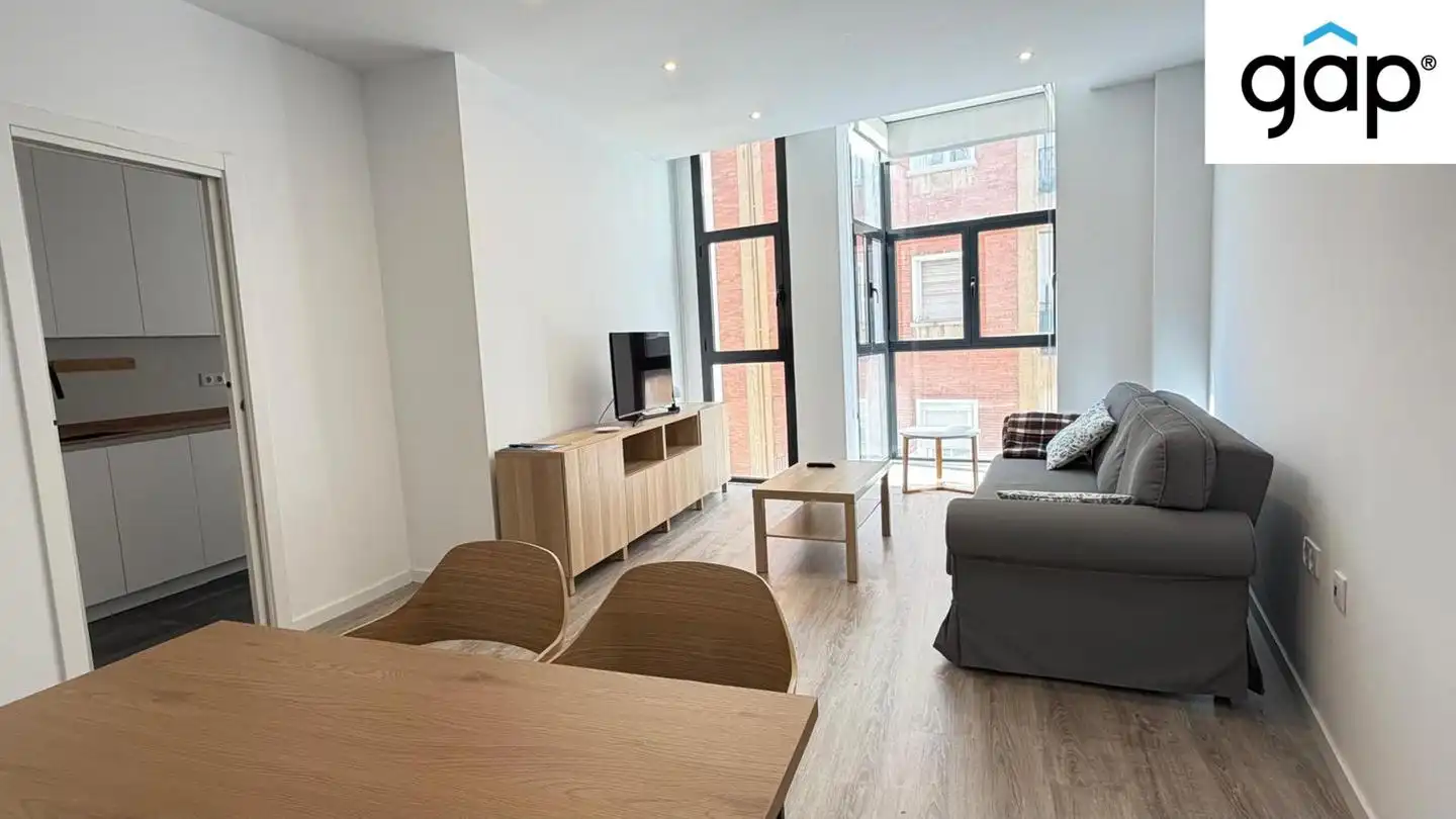 Living room of Flat for sale in Cuenca  with Heating, Swimming Pool and Furnished