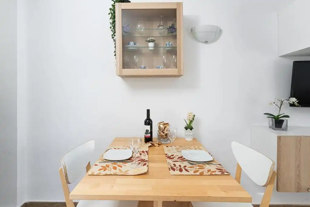 Comedor de Estudio en venta en Benalmádena con Aire acondicionado, Amueblado y Piscina comunitaria