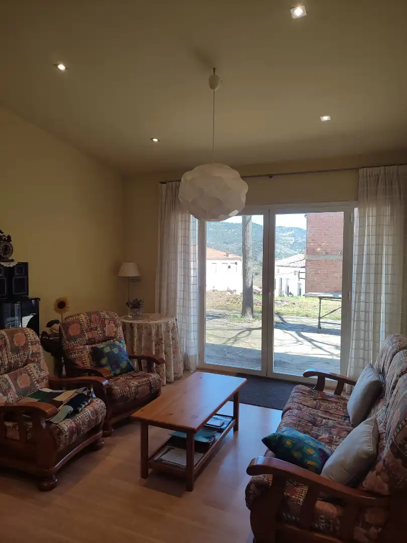Sala d'estar de Casa adosada en venda en Ulldemolins amb Calefacció, Jardí privat i Parquet